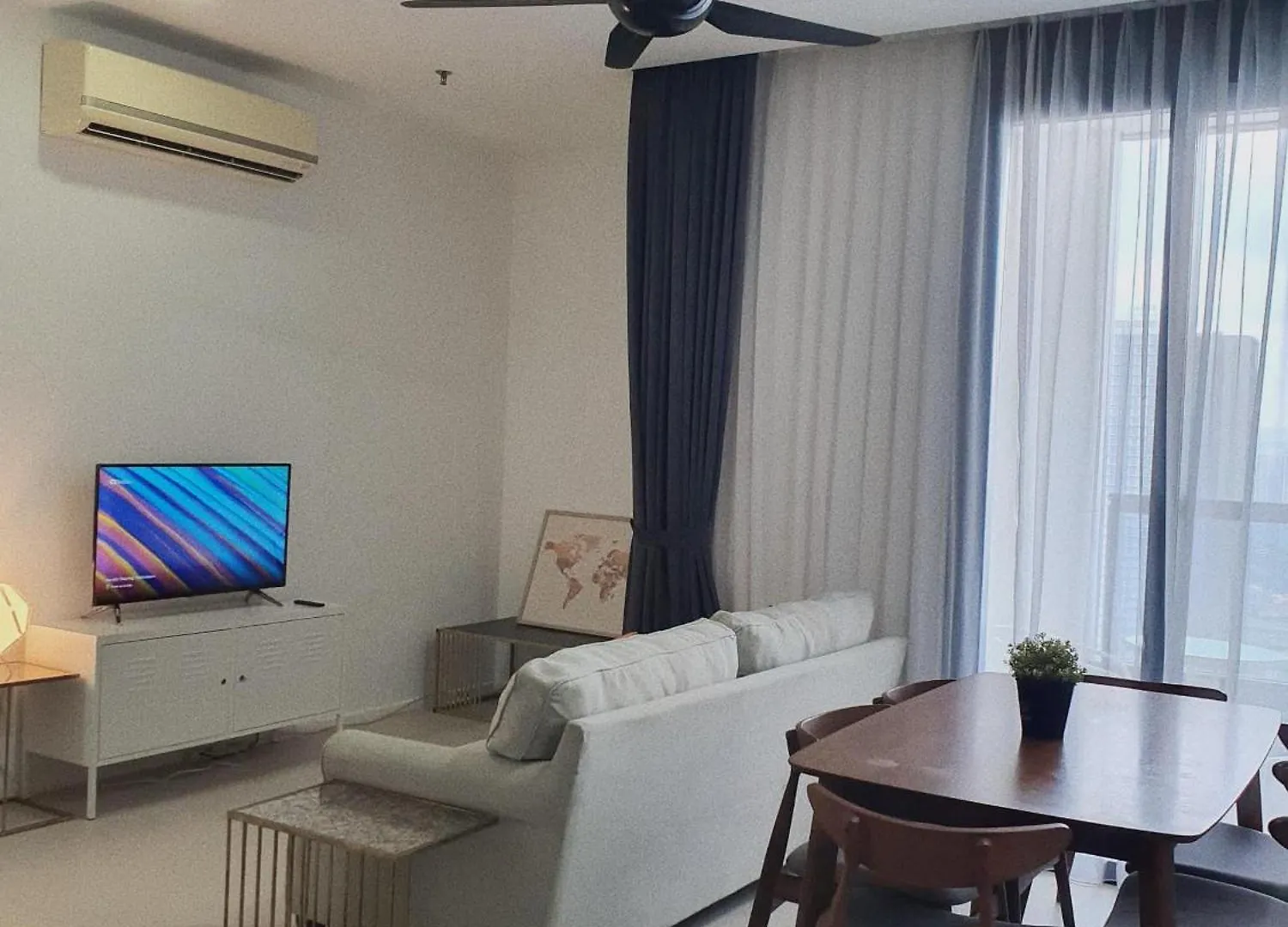 Arcoris Mont Kiara Kuala Lumpur公寓 0*,